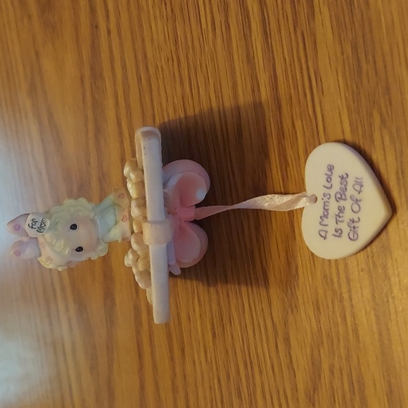 Precious Moments porcelain box w/girl, bow and heart - Picture 7 of 10